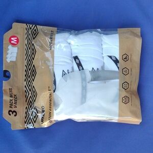 Umbro 3 Pack  V- Neck Men's Size M